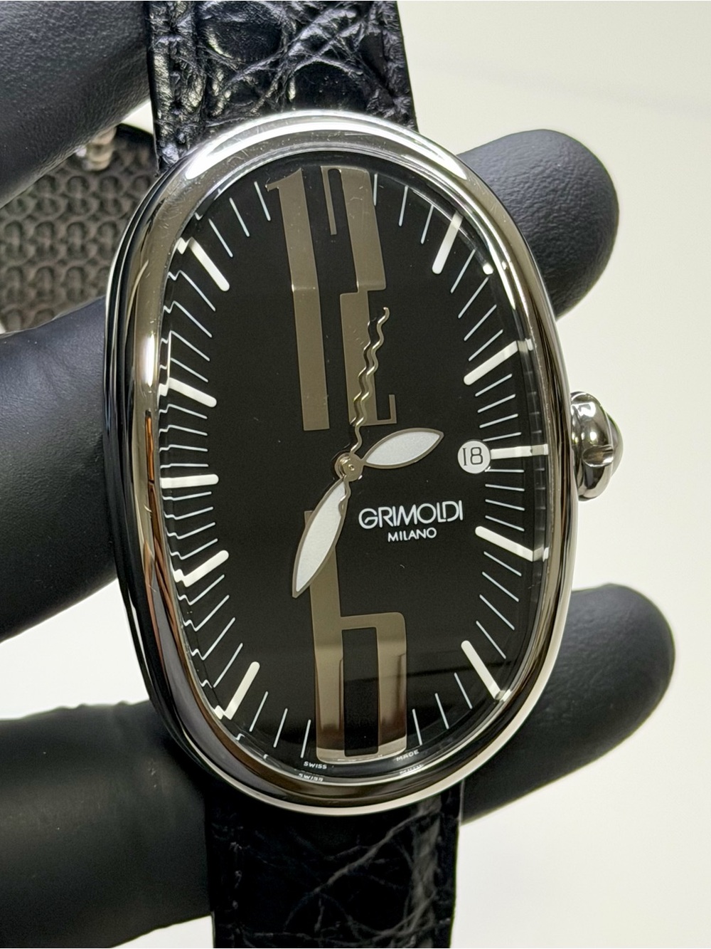 Grimoldi Milano Borgonovo 2406 Automatic Black Dial Date 37mm Men’s Luxury Watch